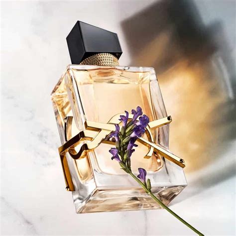 Echantillons gratuits du parfum Libre d’Yves Saint Laurent.